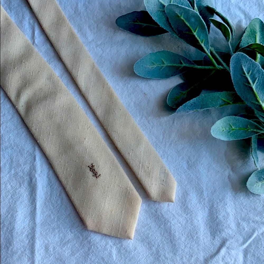 ‼️ SOLD ‼️ 
Yves Saint Laurent Tie